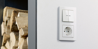 JUNG KNX Taster F 10 bei Elektro Gerhard Resch in Offenstetten