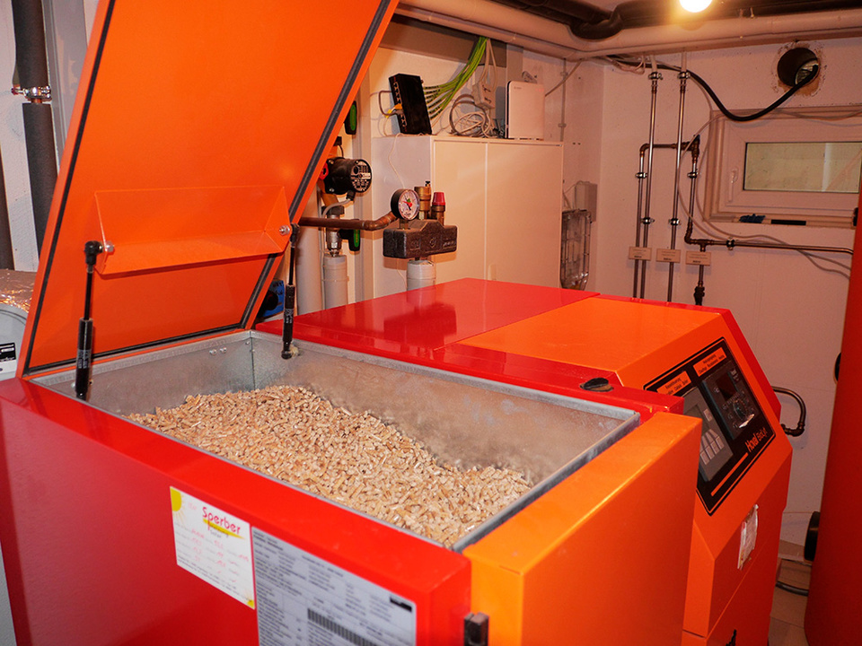 Palletheizung2 bei Elektro Gerhard Resch in Offenstetten